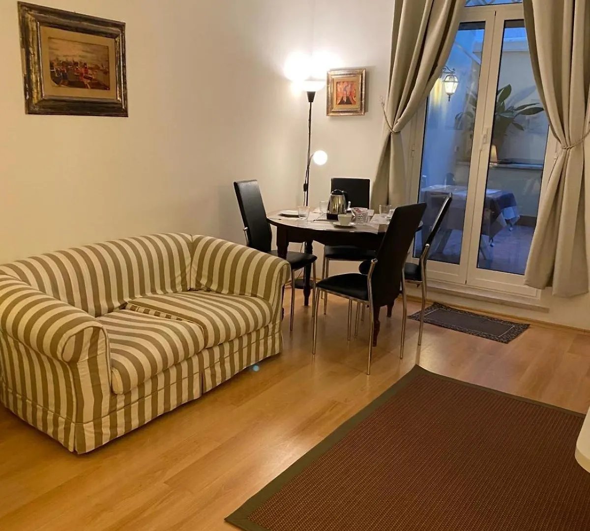 Lux Po House Apartment Rome 0*,